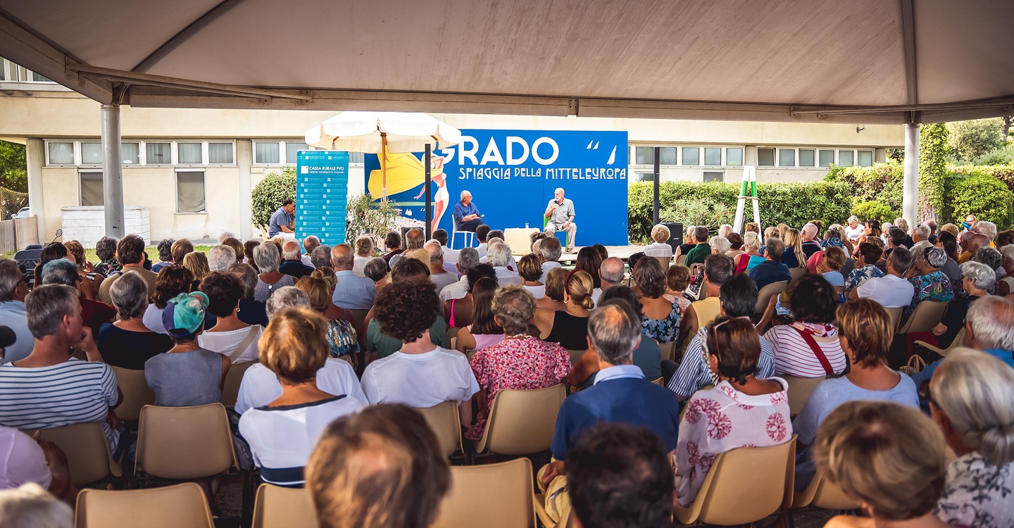 Bücher und Autoren in Grado und die Strandlounge