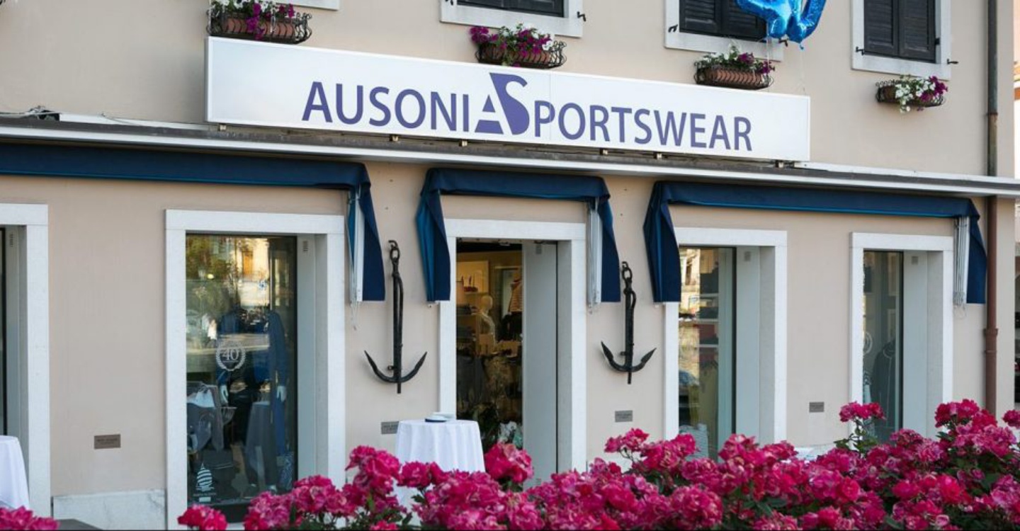 Ausonia Sportswear